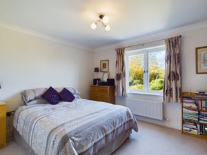 Bedroom- click for photo gallery